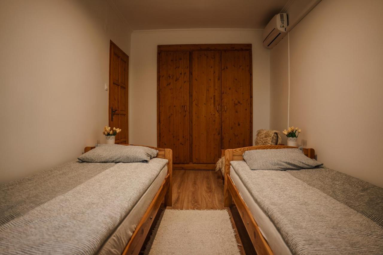 Your Apartment Mako Bagian luar foto